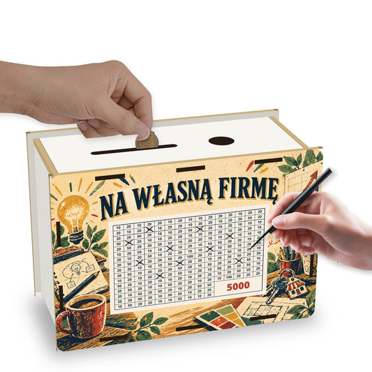 Skarbonka wykreślanka „Na własną firmę” 5 000 zł w użyciu – wrzucanie monety i skreślanie pól