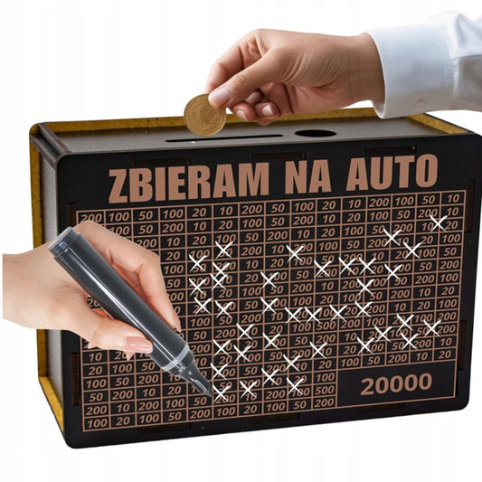 Drewniana skarbonka Zbieram na Auto – 20 000 zł